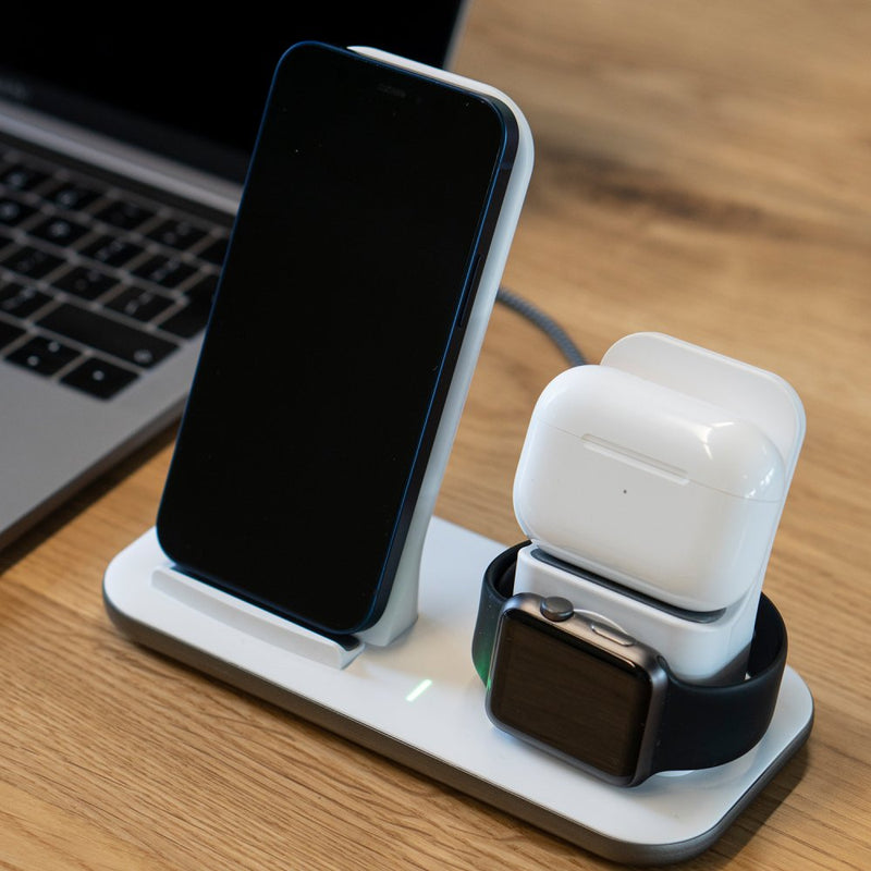 Xtorm 3-in-1 Wireless Charging Base for Apple charging watch, phone and airpods